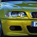 BMW amarillo