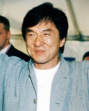 Jackie Chan con Chaqueta Azul