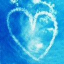 Corazón en Cielo Azul