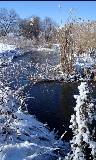 Rio semi congelado