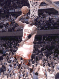 Michael Jordan saltando