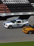 Ford Mustang en una carrera
