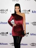 Kim Kardashian con vestido rojo