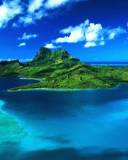 Islotes Verdes en Mar Azul