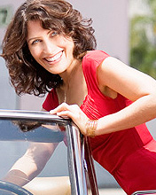 Lisa Cuddy en el Auto