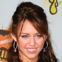 Miley Cyrus muestra sus Argollas