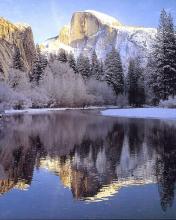 Un lago en el invierno