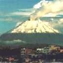 Volcán en erupción