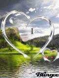 Corazón en un lago