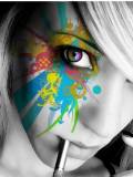 Chica con pintura en la cara