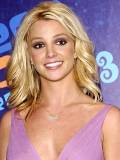 Britney Spears con vestido Malva