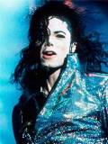 Michael Jackson con Traje Azul