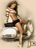 Jennifer Lopez en una moto