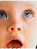 Lindo bebé de ojos Azules