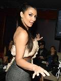 Kim Kardashian modela para sus Fans