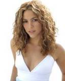Shakira con escote en V